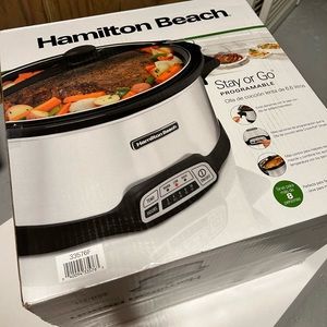 Brand New  Hamilton Beach Crock Pot (Never Used)